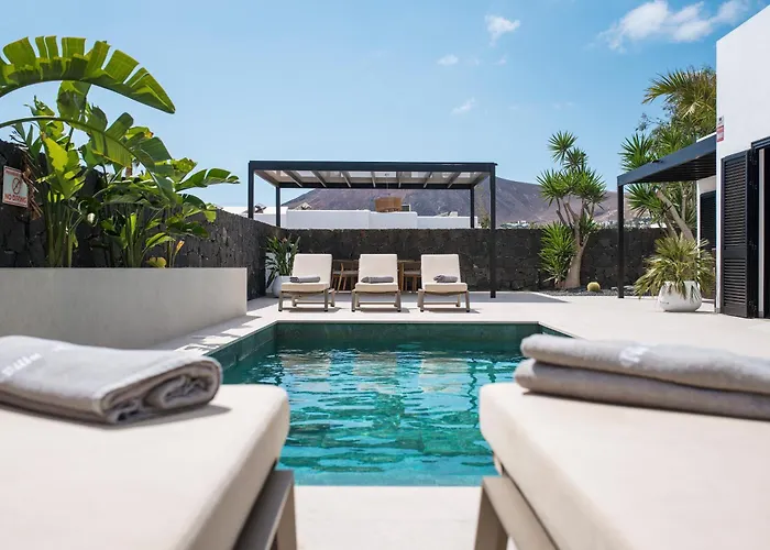 Luxurious Acebo 4 Bed, 4 Bath, Private Pool *