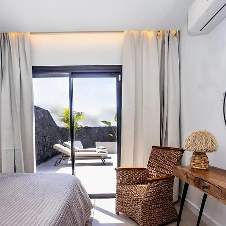 Luxurious Acebo 4 Bed, 4 Bath, Private Pool Villa