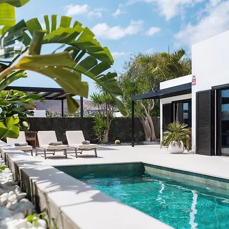 Luxurious Acebo 4 Bed, 4 Bath, Private Pool Villa *