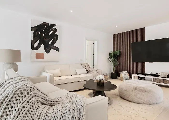 Luxurious Acebo 4 Bed, 4 Bath, Private Pool Willa *