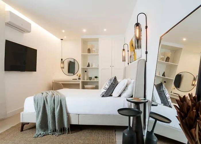 Luxurious Acebo 4 Bed, 4 Bath, Private Pool *