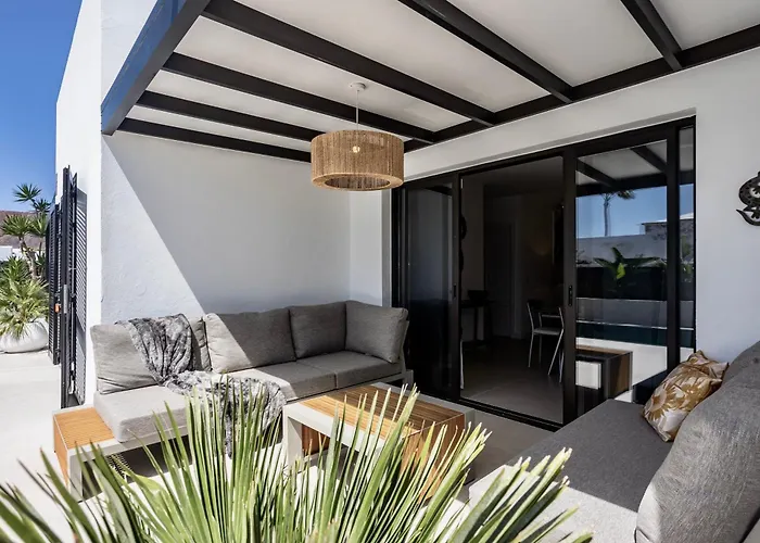 Luxurious Acebo 4 Bed, 4 Bath, Private Pool Willa Playa Blanca (Lanzarote)