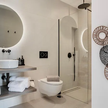 Luxurious Acebo 4 Bed, 4 Bath, Private Pool Playa Blanca (Lanzarote)