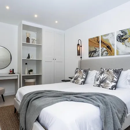 Luxurious Acebo 4 Bed, 4 Bath, Private Pool Playa Blanca (Lanzarote)