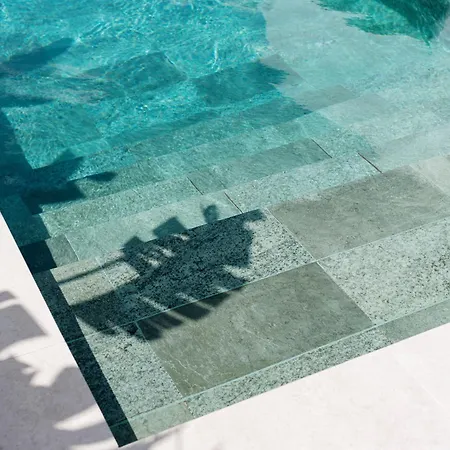 Luxurious Acebo 4 Bed, 4 Bath, Private Pool *