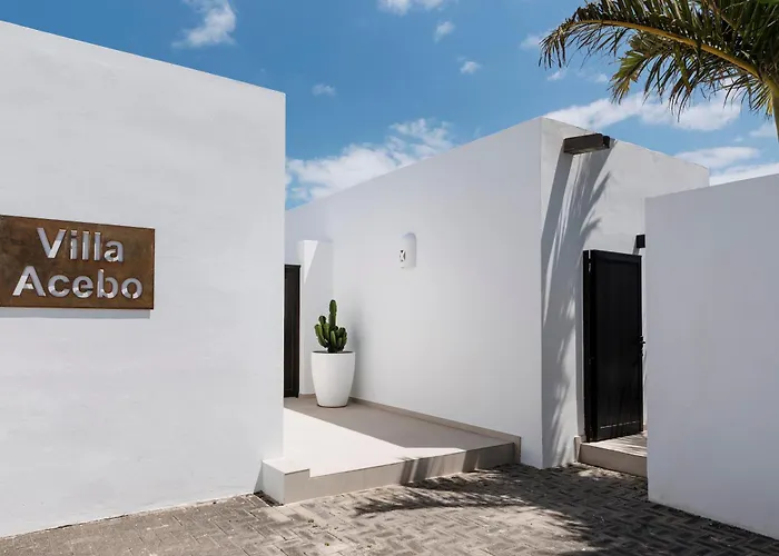 וילה Luxurious Acebo 4 Bed, 4 Bath, Private Pool פלאיה בלנקה