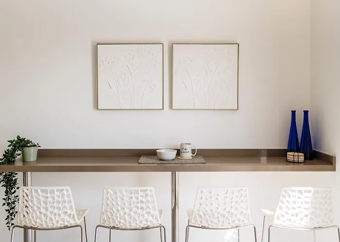 Luxurious Acebo 4 Bed, 4 Bath, Private Pool פלאיה בלנקה