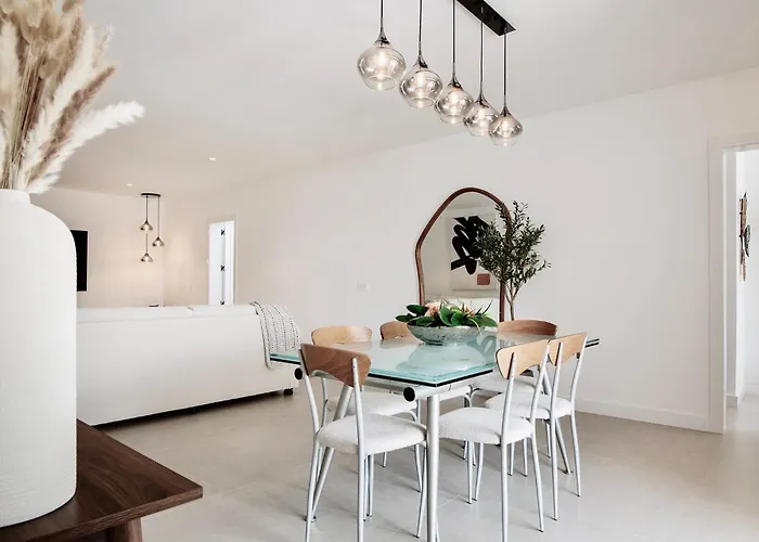 Luxurious Acebo 4 Bed, 4 Bath, Private Pool פלאיה בלנקה