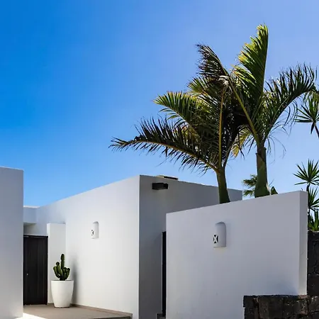Luxurious Acebo 4 Bed, 4 Bath, Private Pool Villa *