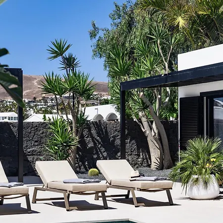 Villa Luxurious Acebo 4 Bed, 4 Bath, Private Pool *